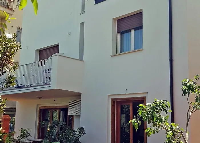 B&B Lumachella 체팔루