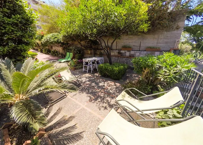 Lumachella Bed & Breakfast 4*