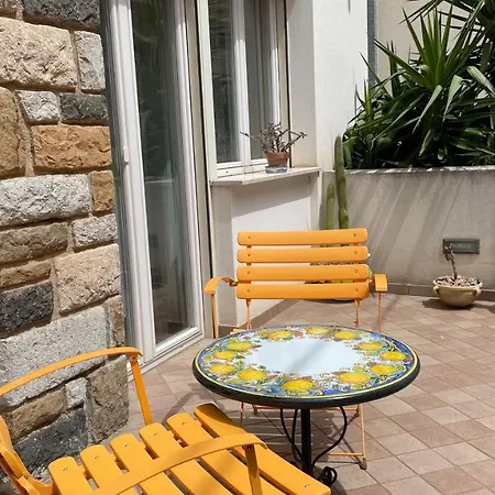 Lumachella Bed & Breakfast Cefalù