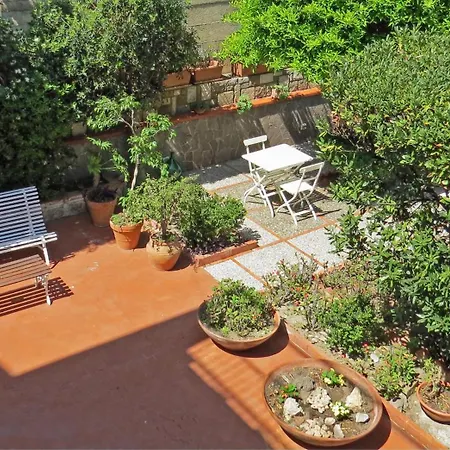 Couette-café Lumachella 4*