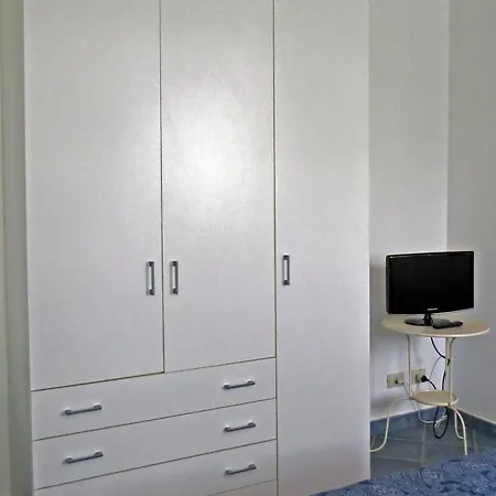 ベッド・アンド・ブレックファスト Lumachella