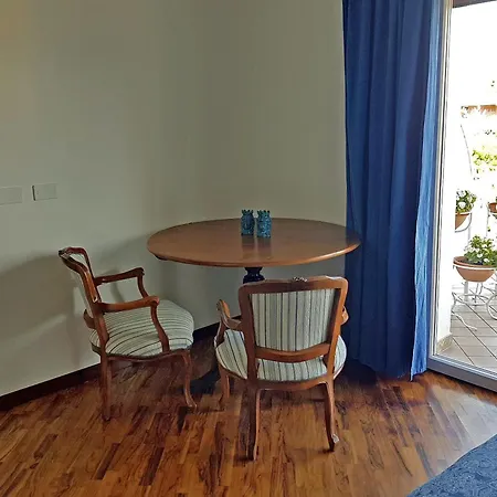 Lumachella Couette-café