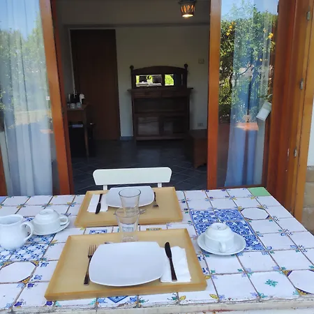 Lumachella Bed & Breakfast 4*