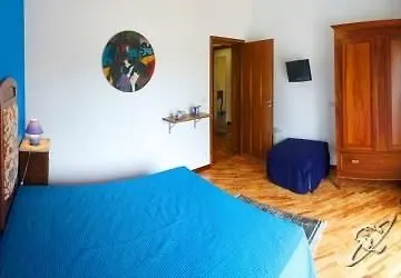 Lumachella 4*