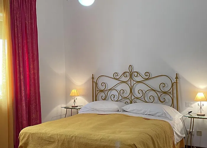 Lumachella 4* צ'פאלו